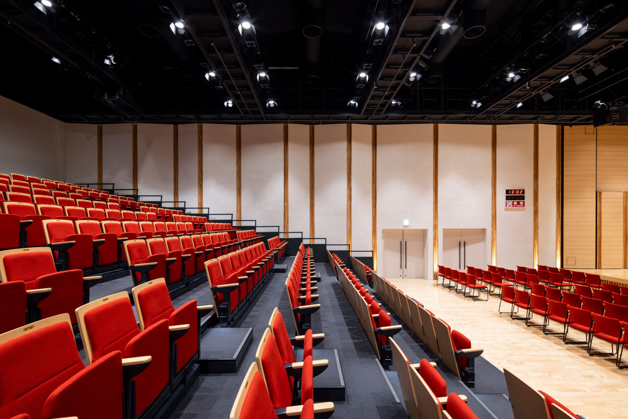 RaiBoC Hall（市民会館おおみや） 小ホール